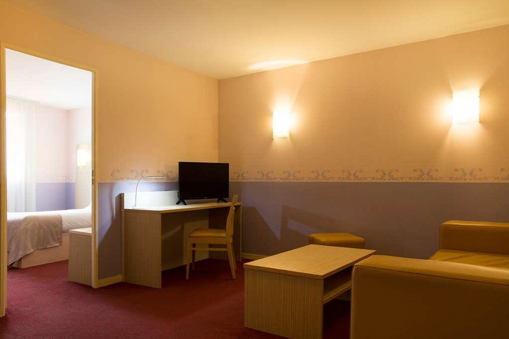 Brit Hotel Le Lion D'Or Chinon Pokoj fotografie