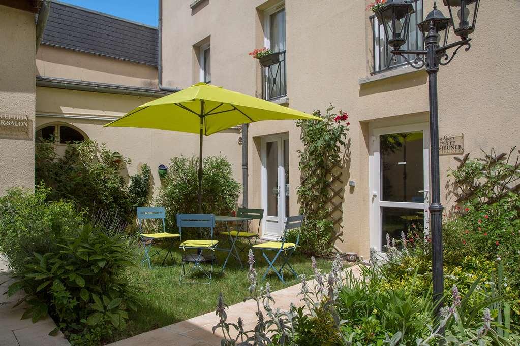Brit Hotel Le Lion D'Or Chinon Exteriér fotografie