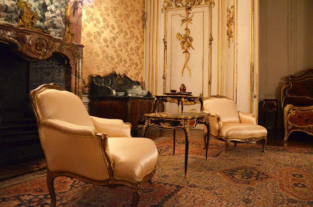 Brit Hotel Le Lion D'Or Chinon Pokoj fotografie