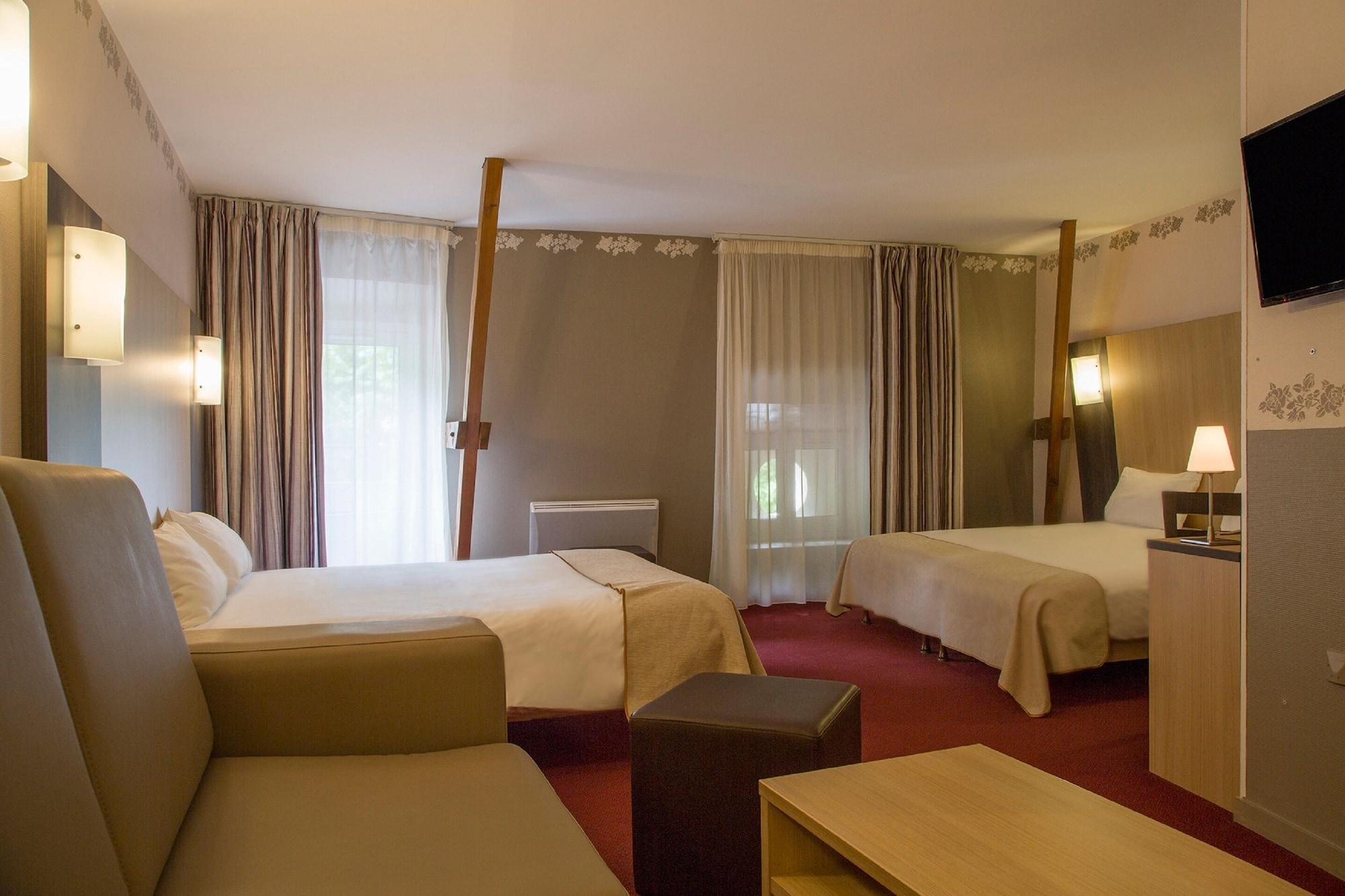 Brit Hotel Le Lion D'Or Chinon Exteriér fotografie