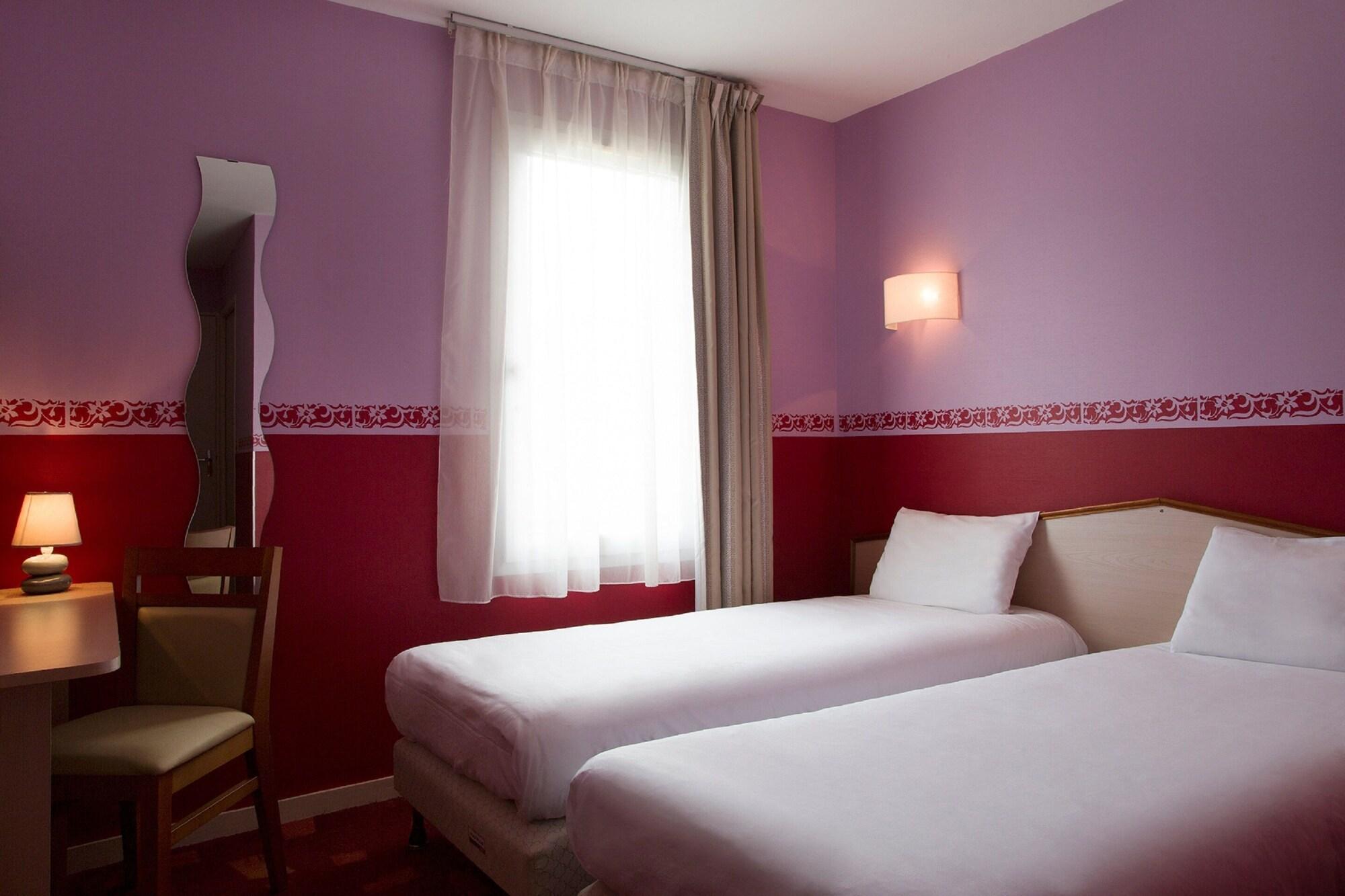 Brit Hotel Le Lion D'Or Chinon Exteriér fotografie