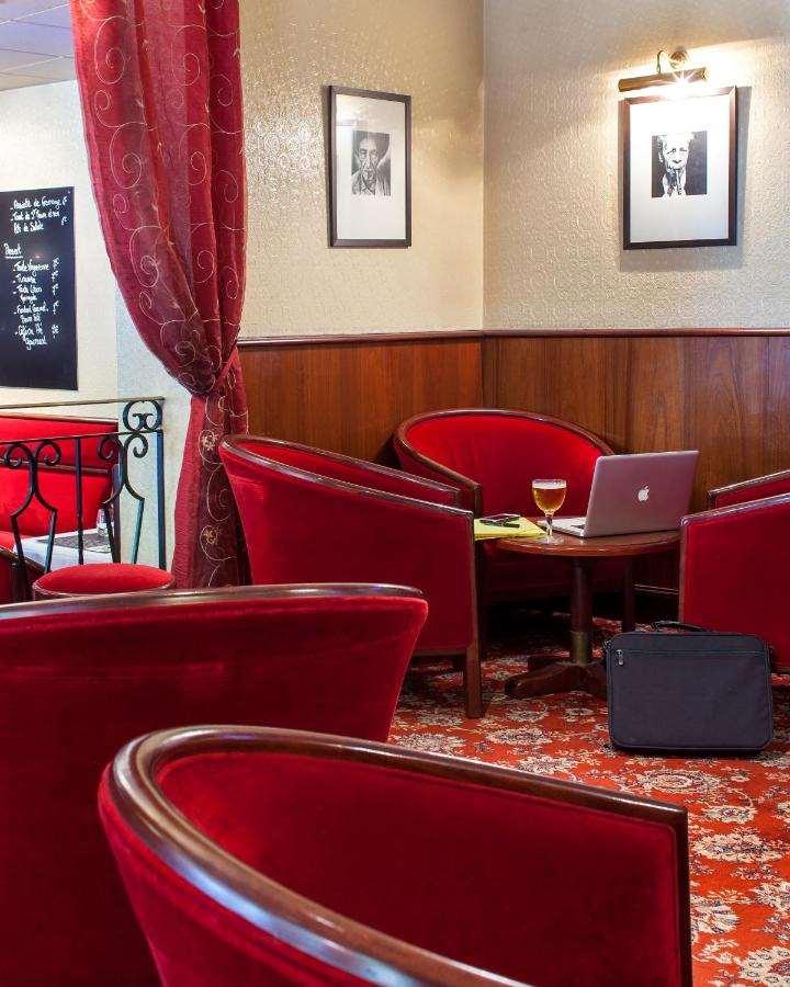 Brit Hotel Le Lion D'Or Chinon Pokoj fotografie