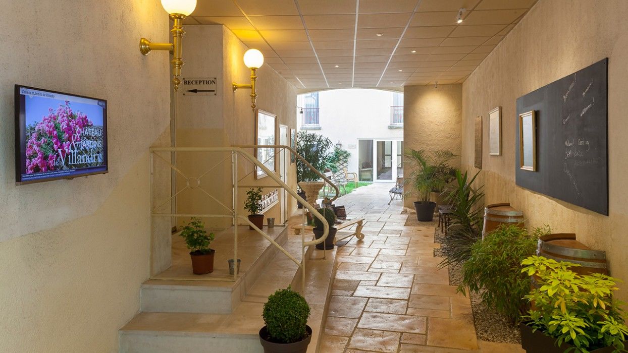 Brit Hotel Le Lion D'Or Chinon Exteriér fotografie