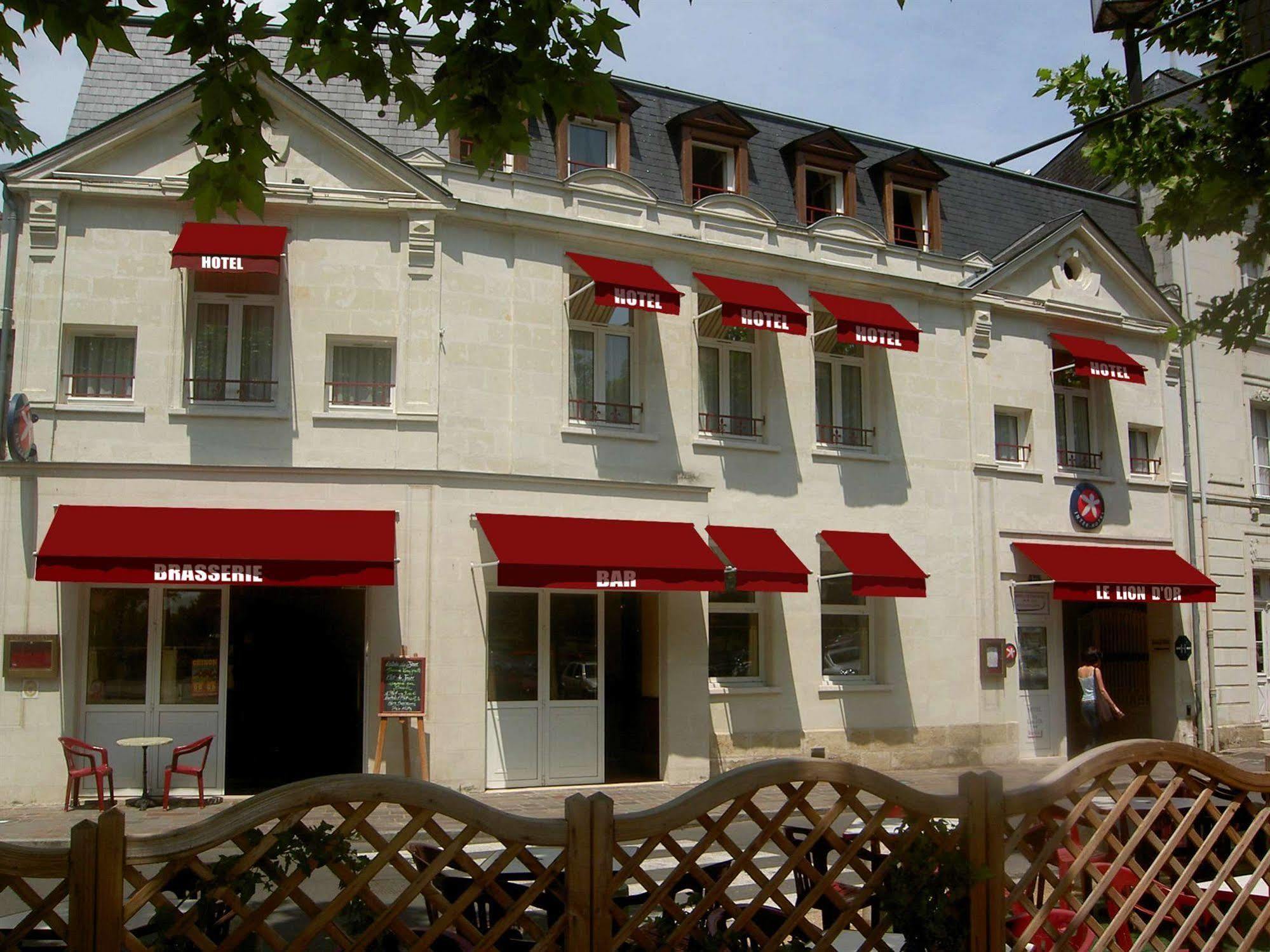 Brit Hotel Le Lion D'Or Chinon Exteriér fotografie