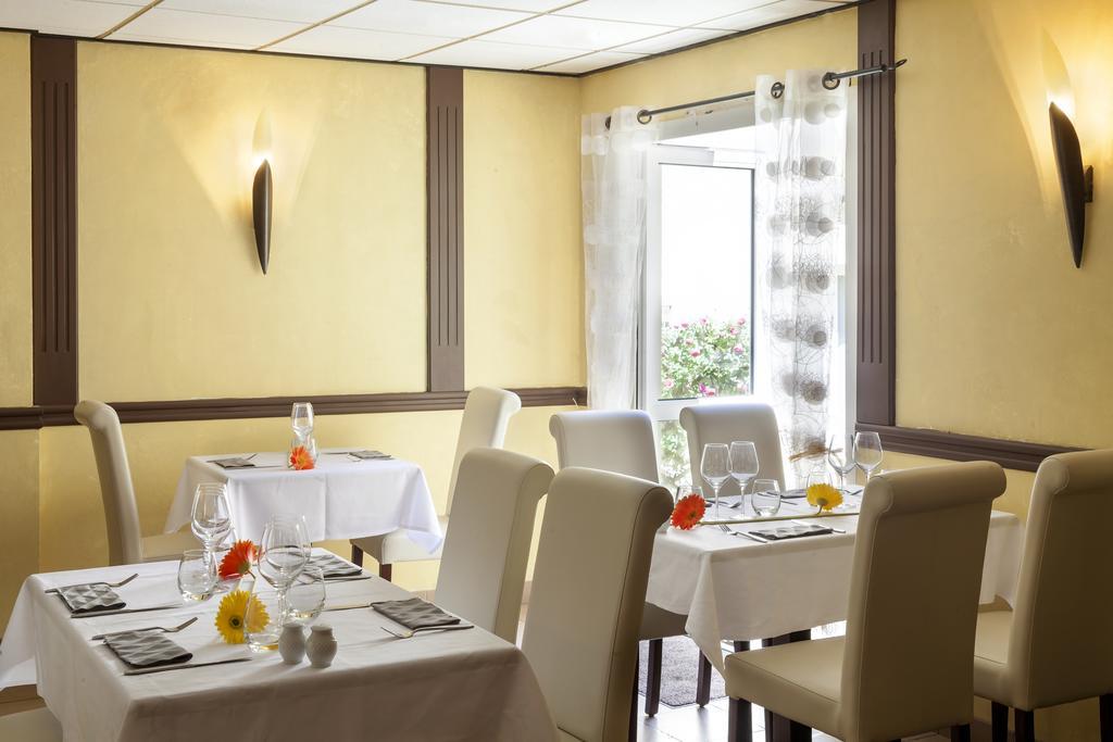 Brit Hotel Le Lion D'Or Chinon Exteriér fotografie
